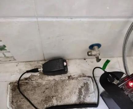 青川屋顶漏水维修公司分享下卫生间漏水的危害及解决方法